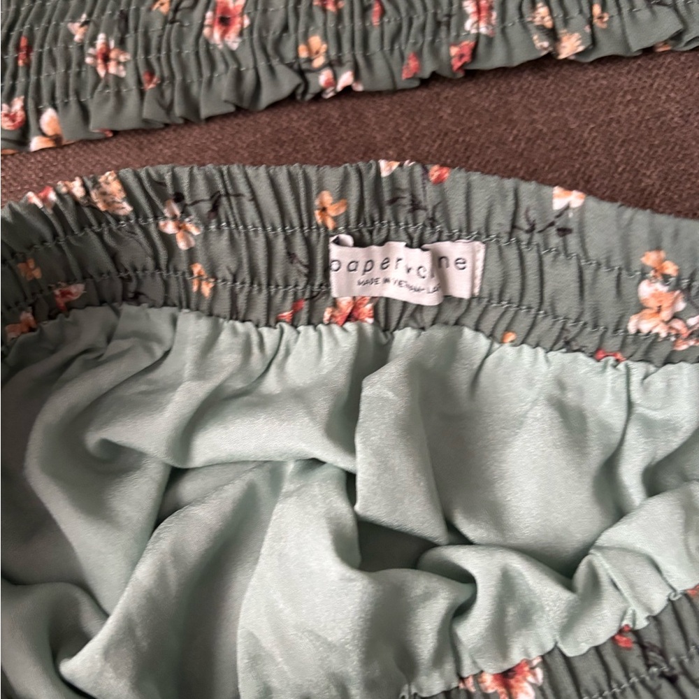 Paper Crane Sage Green Floral Two-Piece Set - Picture 3 of 7